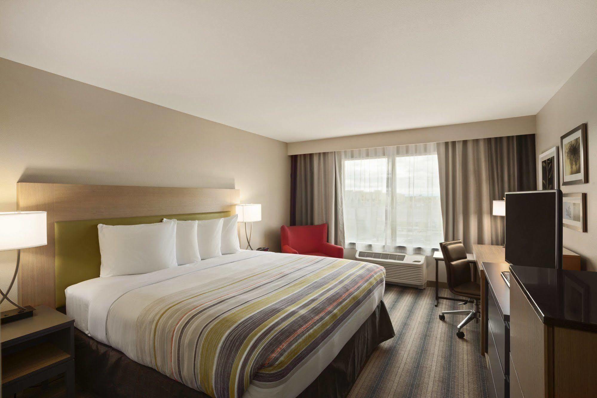Country Inn & Suites By Radisson Bismarck Waterpark Экстерьер фото